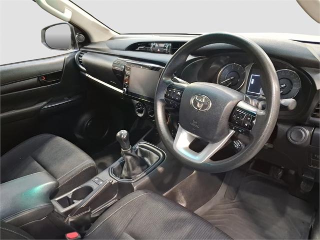 image-15, 2021 Toyota Hilux SR 2.8DT 6MT 4WD at Dunedin
