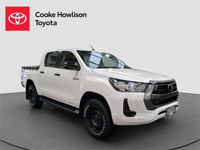 image-0, 2021 Toyota Hilux SR 2.8DT 6MT 4WD at Dunedin