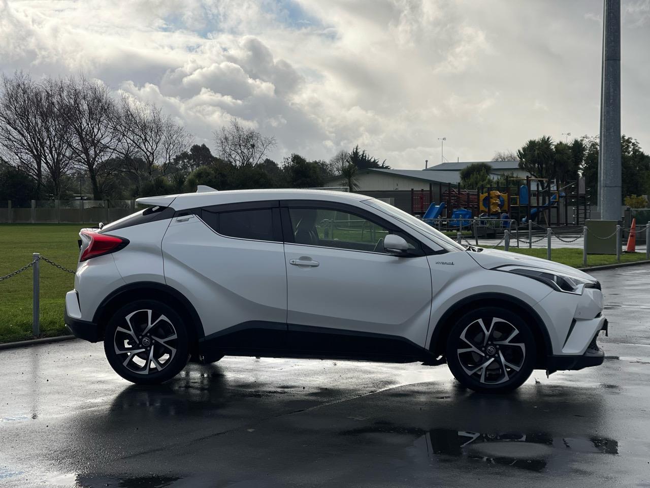 image-7, 2017 Toyota C-HR (CHR) Hybrid G at Christchurch