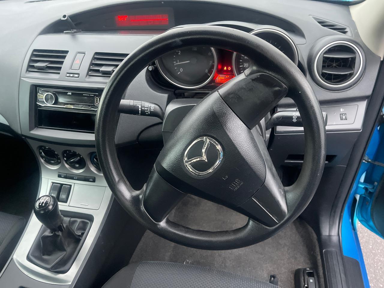 image-8, 2010 Mazda Axela at Greymouth