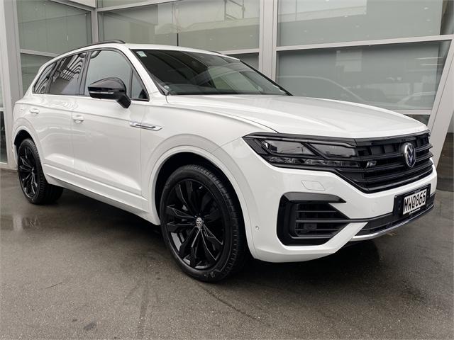 2020 Volkswagen Touareg V8 R-Line 310kW 900NM Twin on handshake