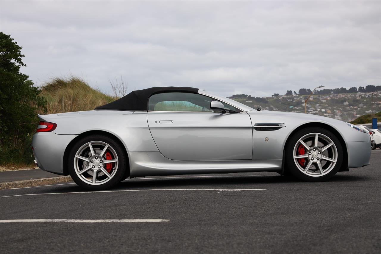 image-8, 2008 AstonMartin V8 Vantage Volante at Dunedin