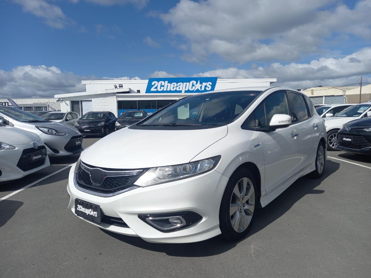 image-0, 2016 Honda JADE Hybrid at Christchurch