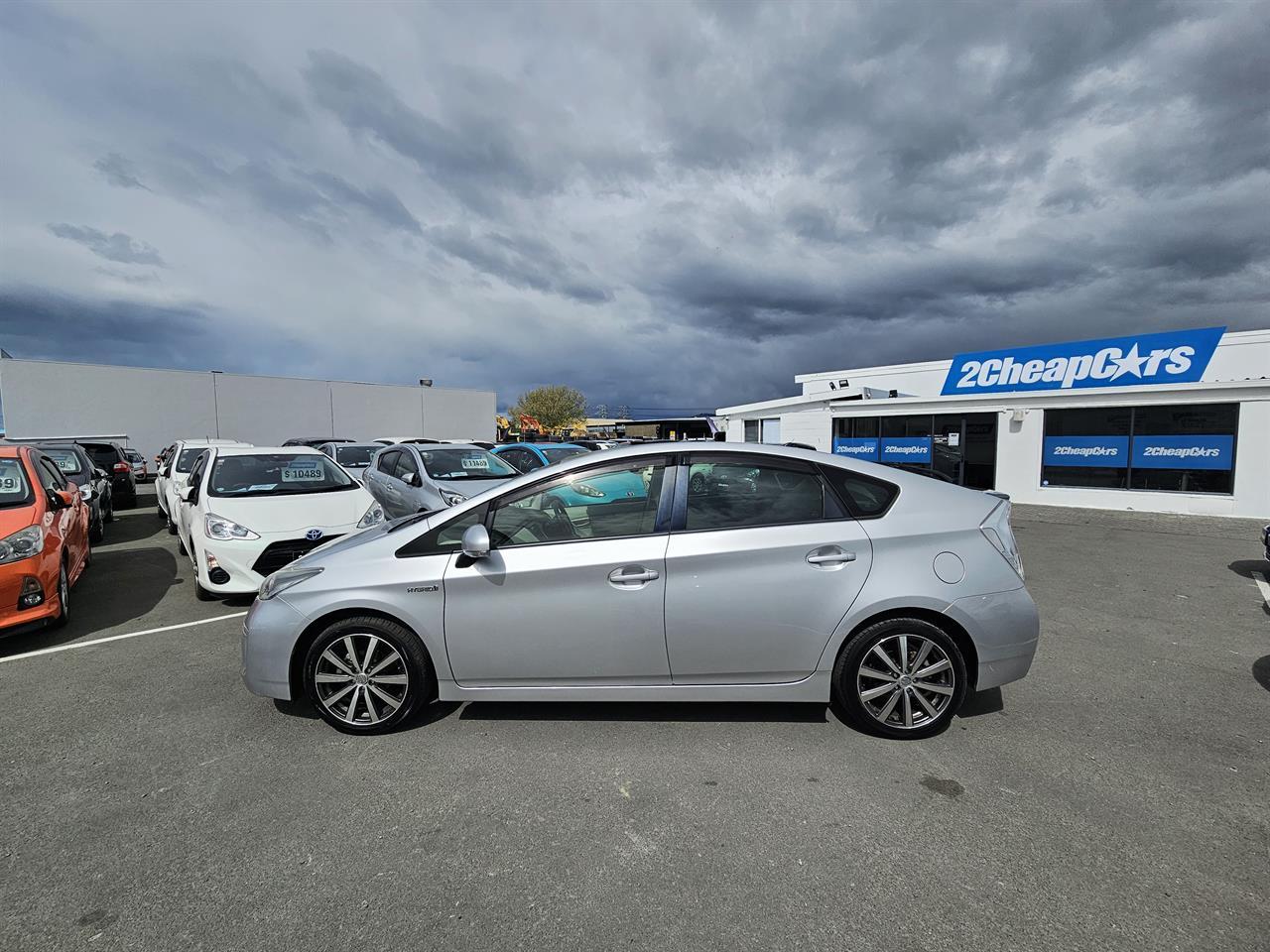 image-16, 2013 Toyota Prius Hybrid at Christchurch