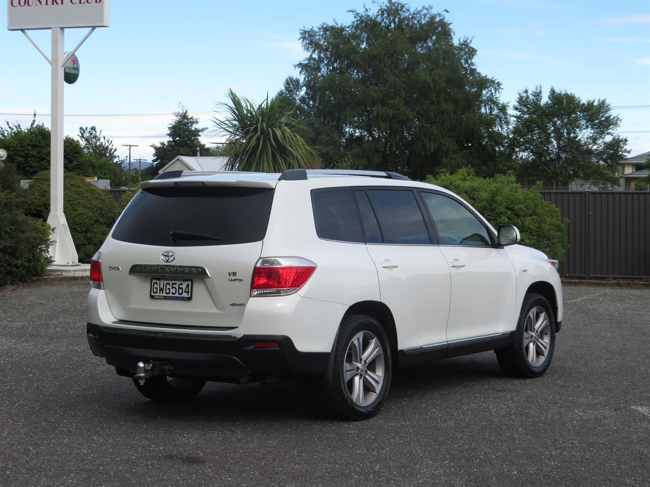 image-3, 2013 Toyota Highlander Limited 4WD 7 Seater at Gore