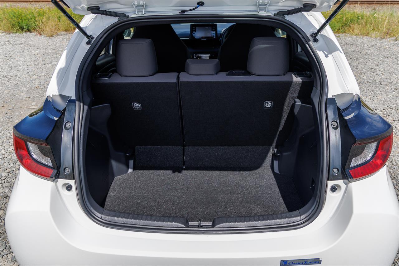 image-8, 2020 Toyota Yaris Hybrid X at Christchurch