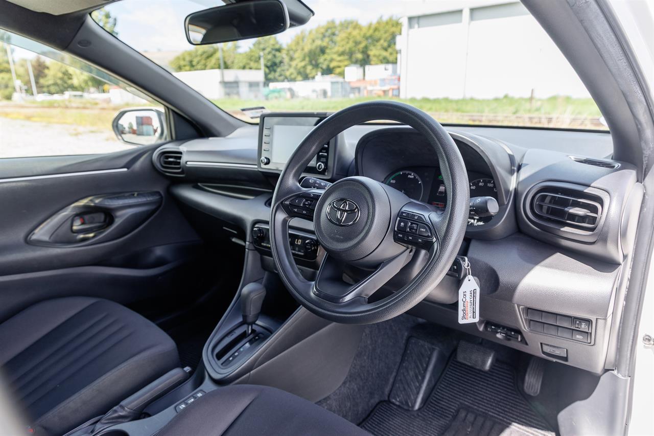 image-1, 2020 Toyota Yaris Hybrid X at Christchurch