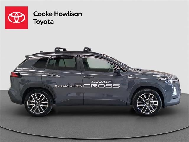 image-6, 2025 Toyota Corolla Cross Limited 2.0L Hybrid at Dunedin