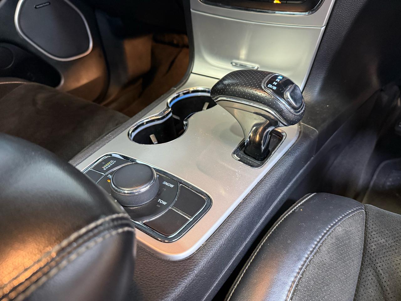 image-13, 2015 Jeep Grand Cherokee SRT8 Hemi 8 Speed Facelif at Christchurch