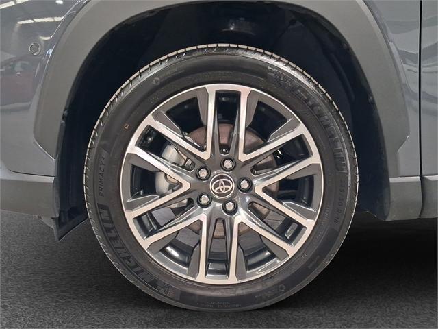 image-8, 2025 Toyota Corolla Cross Limited 2.0L Hybrid at Dunedin