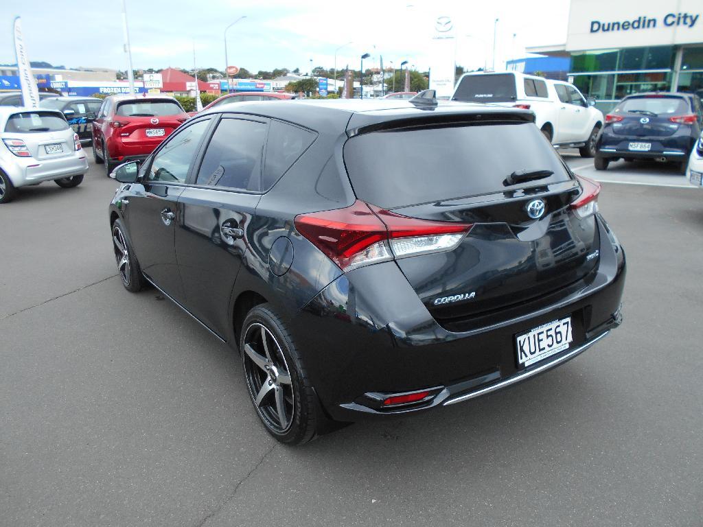 2017 Toyota Corolla Hybrid 1.8ph/cvt on handshake