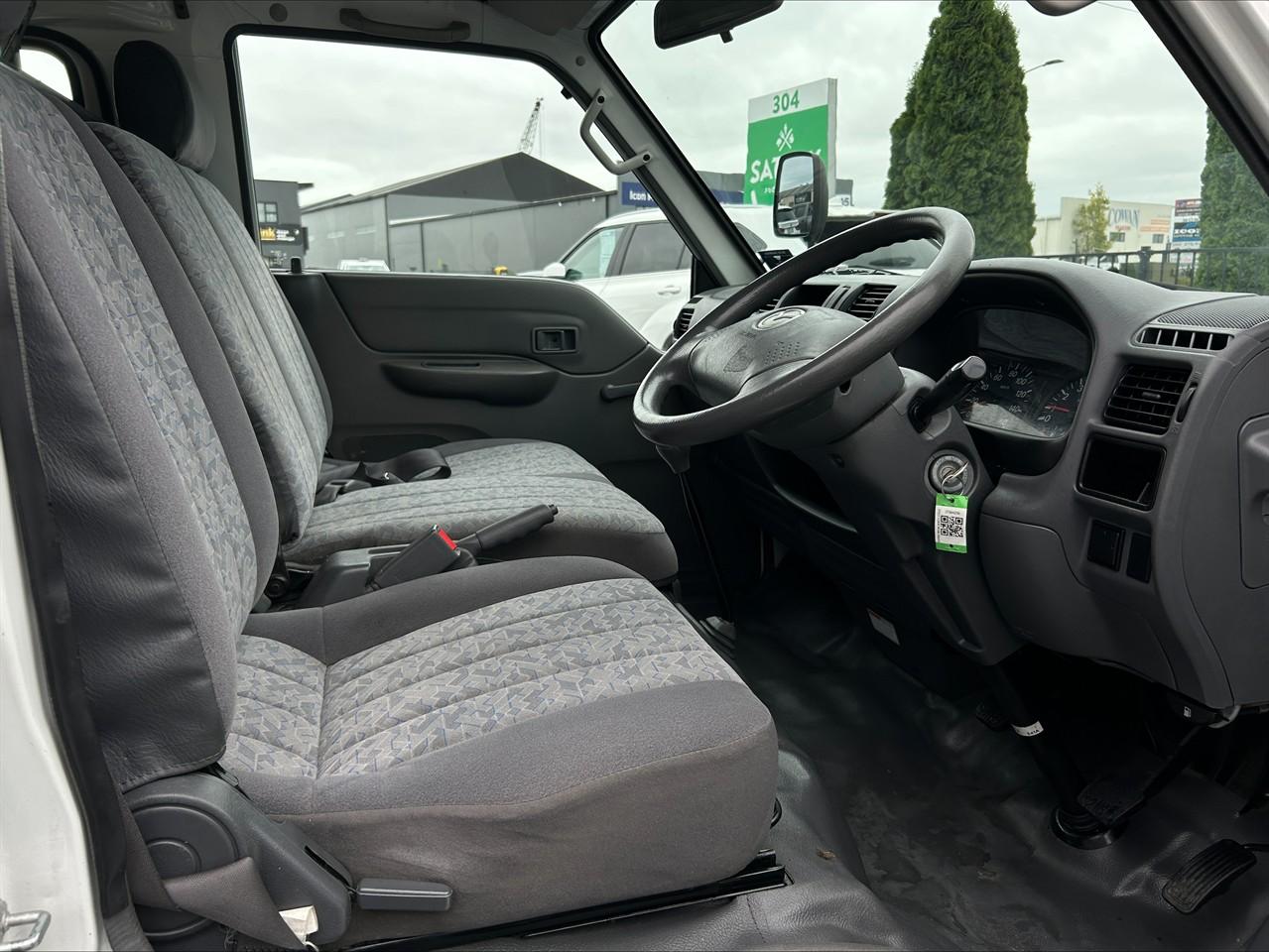 image-8, 2010 Mazda E1800 Van SWB 1.8 EGI M5 A at Waimakariri