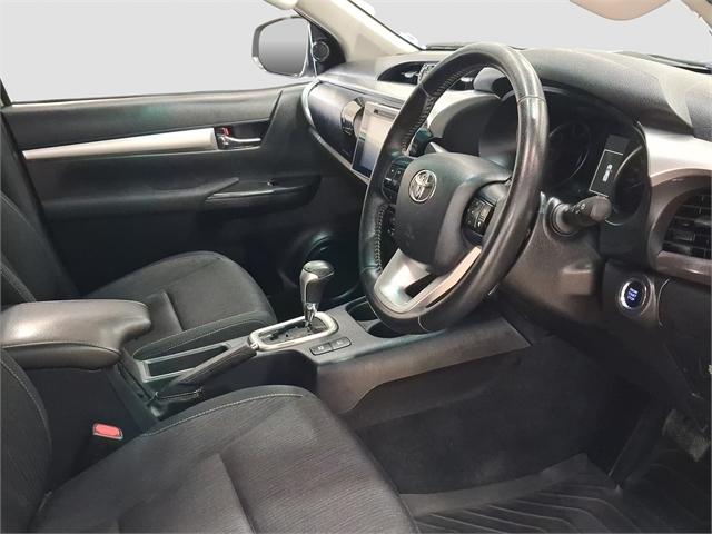 image-15, 2019 Toyota Hilux SR5 2.8L 4WD at Dunedin