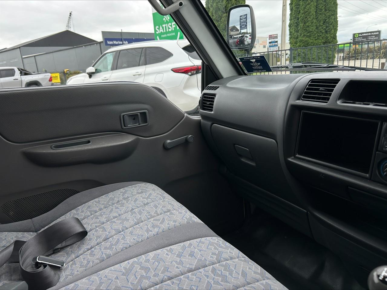 image-11, 2010 Mazda E1800 Van SWB 1.8 EGI M5 A at Waimakariri