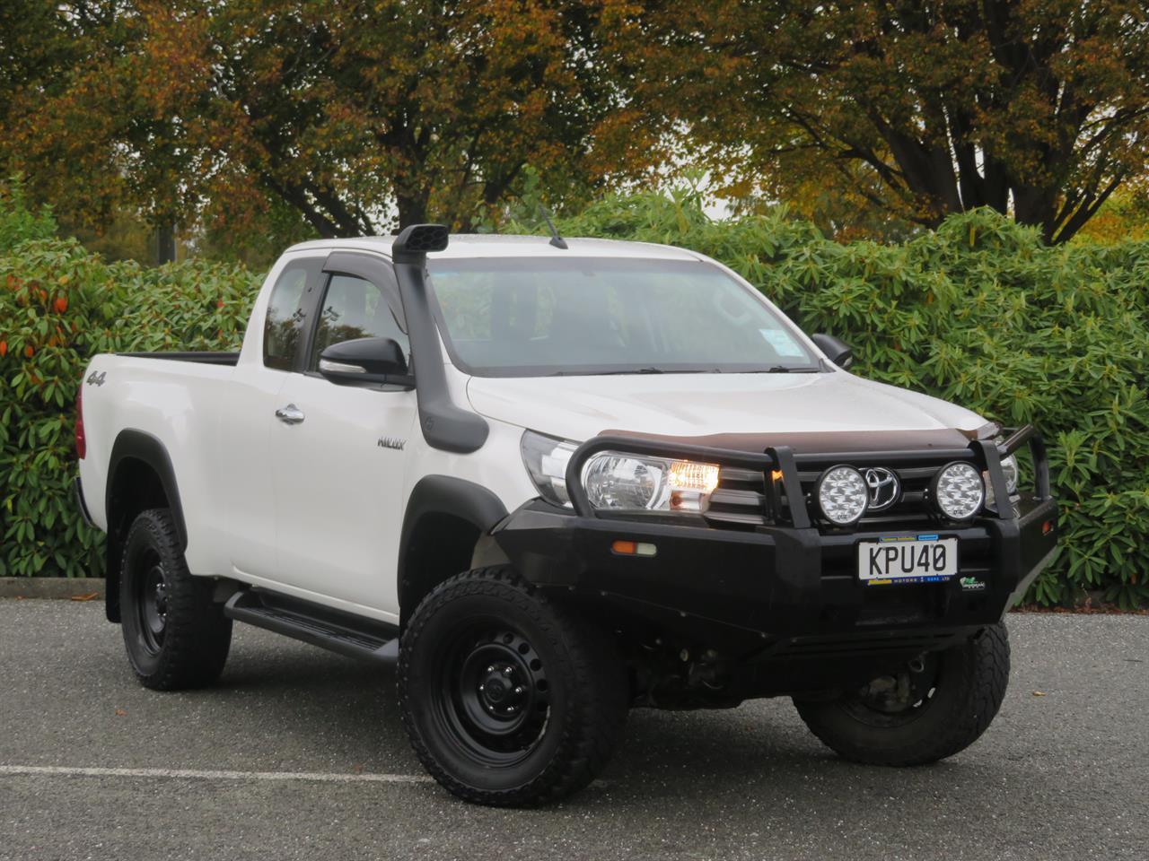 image-0, 2017 Toyota Hilux SR 4WD XTRA CAB 2.8 at Gore
