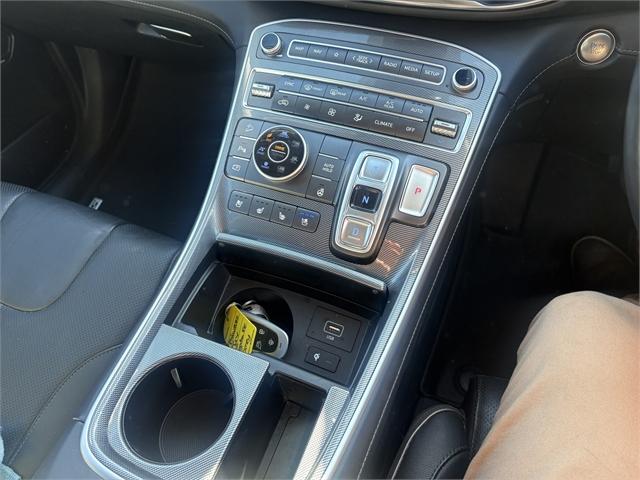 image-13, 2022 Hyundai Santa Fe 2.2 Diesel Limited at Central Otago