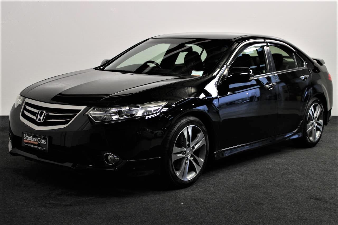 2012 Honda Accord Type S on handshake