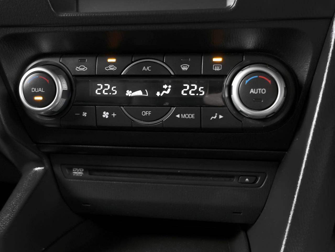 image-16, 2015 Mazda Axela Sport 20S 'Skyactiv' at Christchurch
