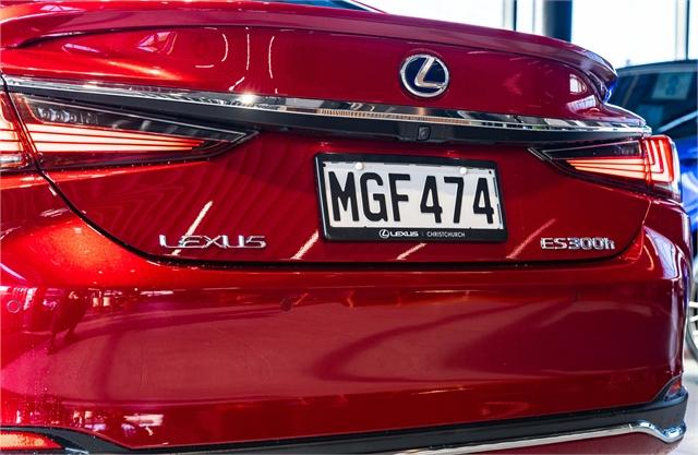 image-7, 2019 Lexus ES 300H Limited 2.5L Hybrid Petrol Seda at Christchurch
