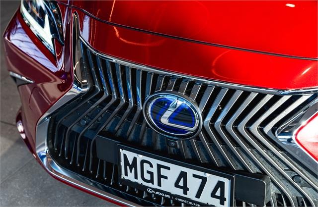image-5, 2019 Lexus ES 300H Limited 2.5L Hybrid Petrol Seda at Christchurch