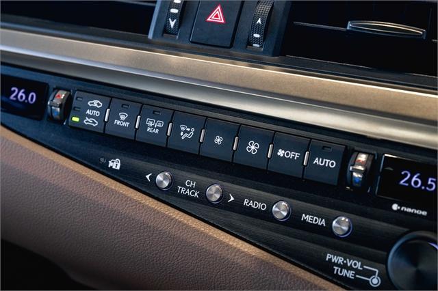 image-16, 2019 Lexus ES 300H Limited 2.5L Hybrid Petrol Seda at Christchurch