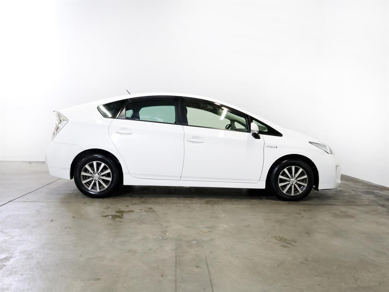 image-9, 2014 Toyota Prius 1.8lt Hybrid S-Package at Christchurch