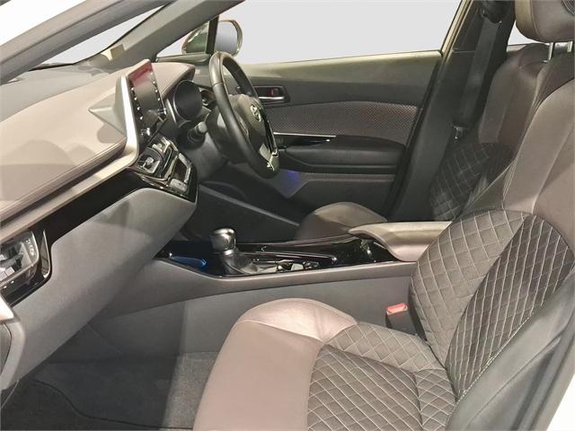 image-14, 2020 Toyota C-HR 1.8L Hybrid at Dunedin