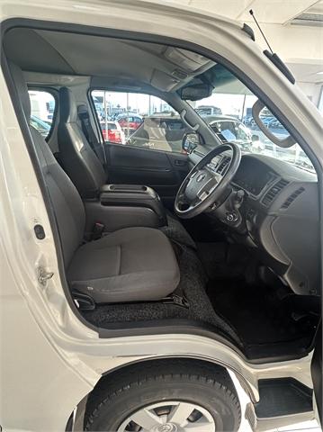 image-8, 2015 Toyota Hiace Zl Td 3.0D/4At/Lv/5D at Timaru
