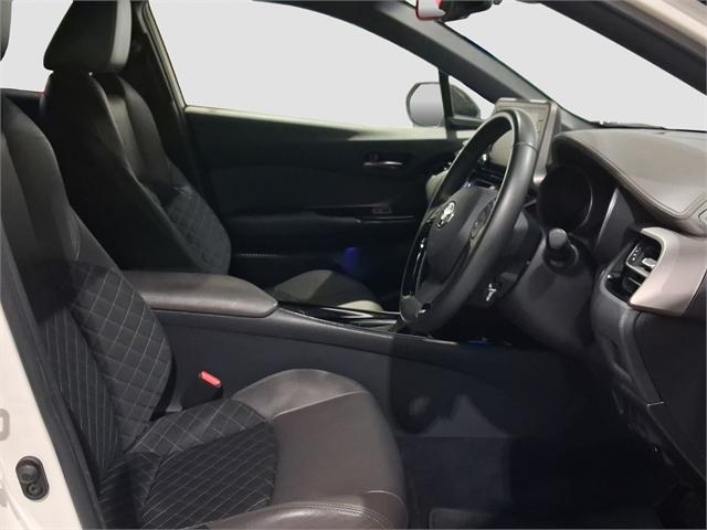 image-15, 2020 Toyota C-HR 1.8L Hybrid at Dunedin