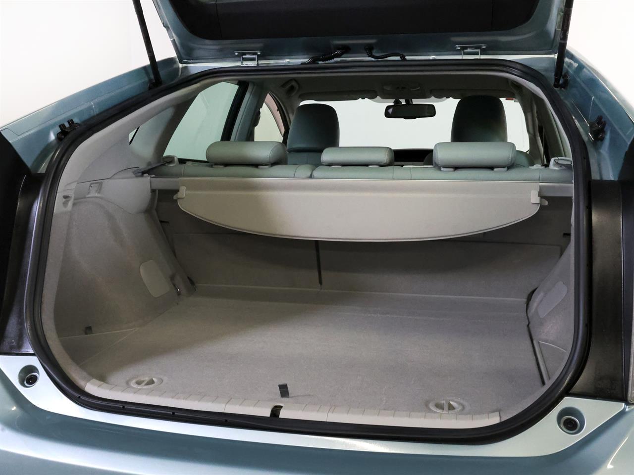 image-19, 2014 Toyota Prius 1.8lt Hybrid G-Package at Christchurch