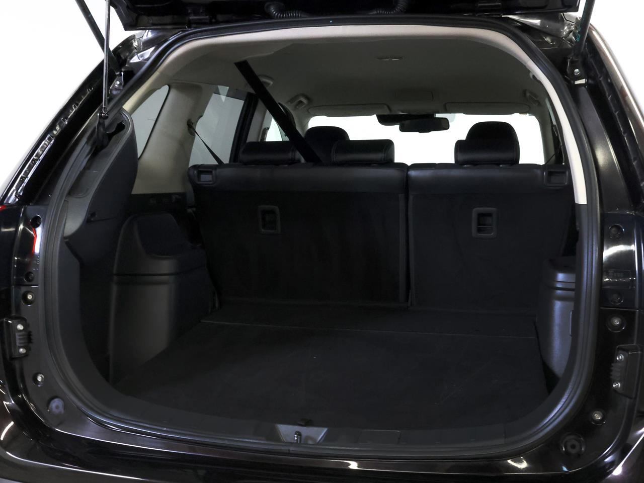 image-19, 2017 Mitsubishi Outlander PHEV G 4WD 'Facelift' at Christchurch