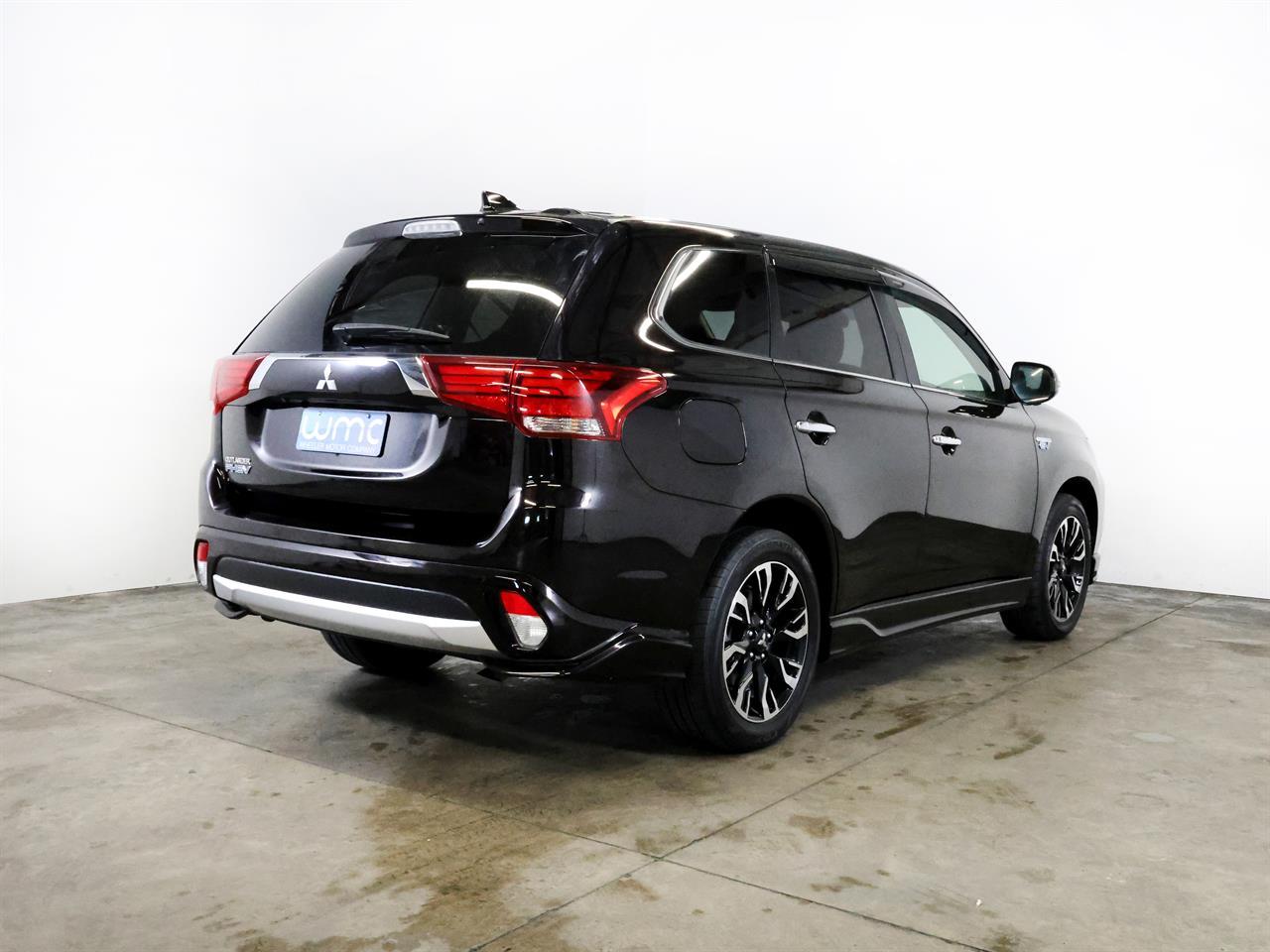 image-7, 2017 Mitsubishi Outlander PHEV G 4WD 'Facelift' at Christchurch