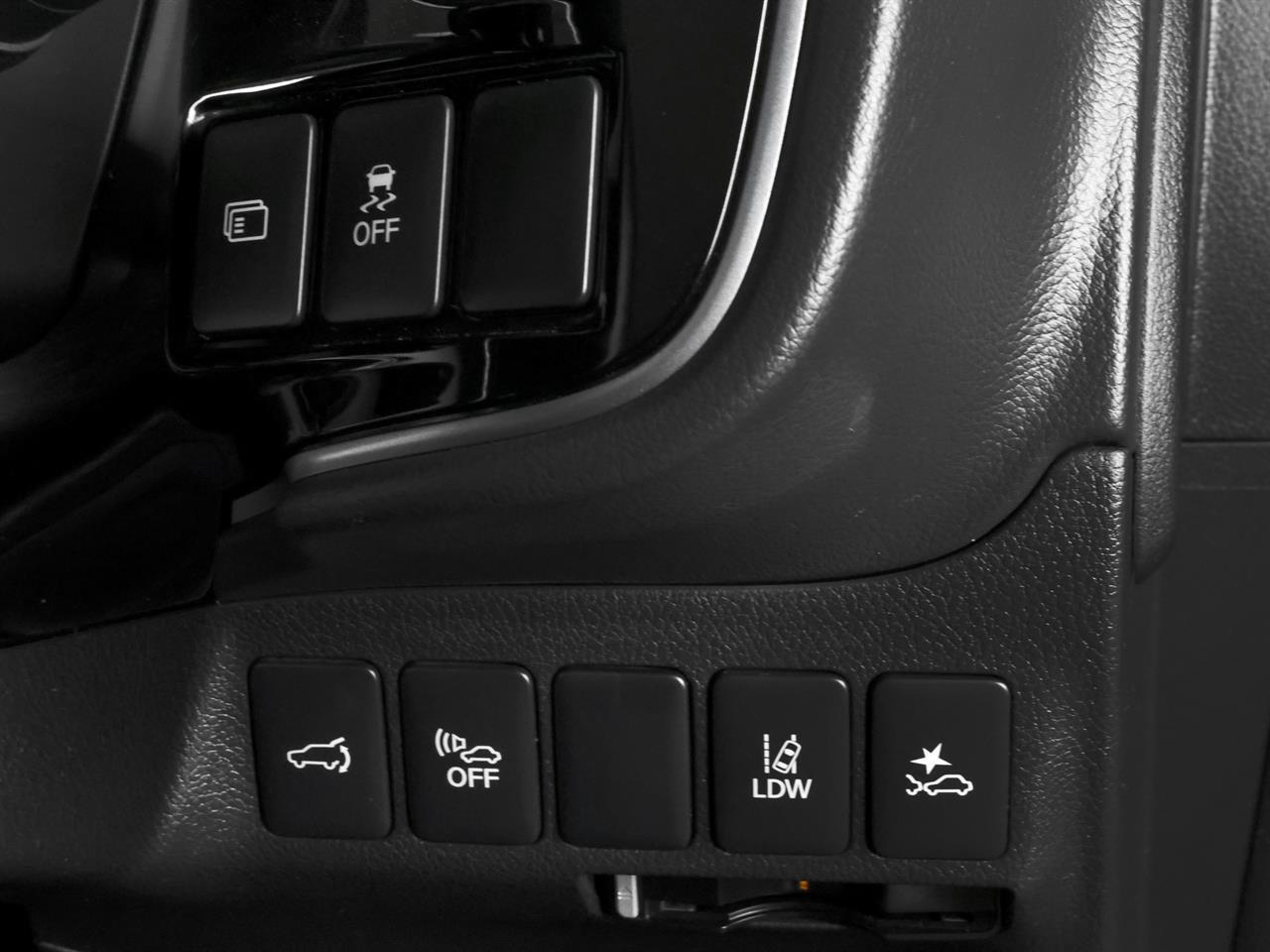 image-14, 2017 Mitsubishi Outlander PHEV G 4WD 'Facelift' at Christchurch