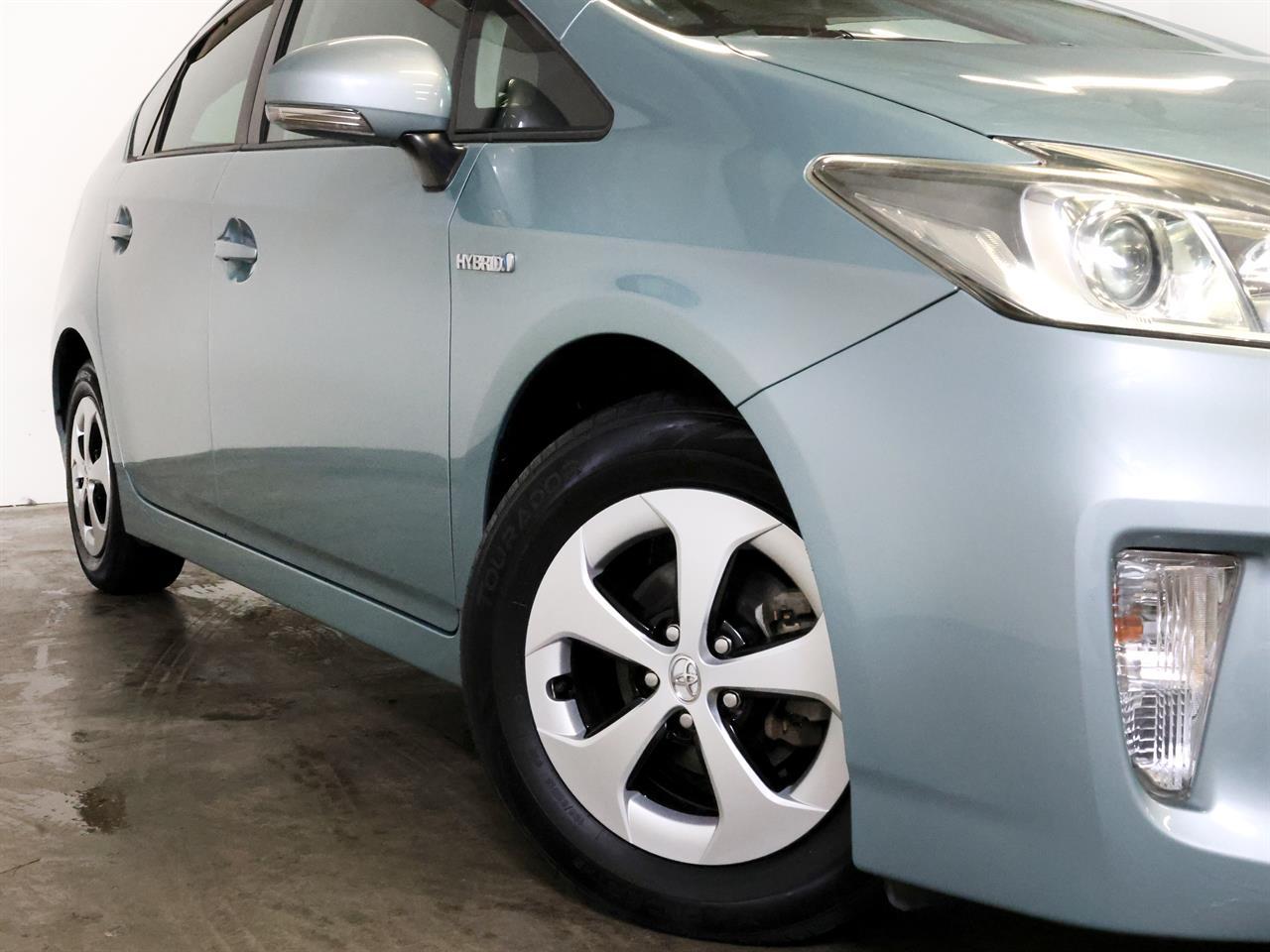 image-8, 2014 Toyota Prius 1.8lt Hybrid G-Package at Christchurch