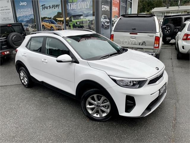 2020 Kia Stonic LX 1.4 Auto on handshake