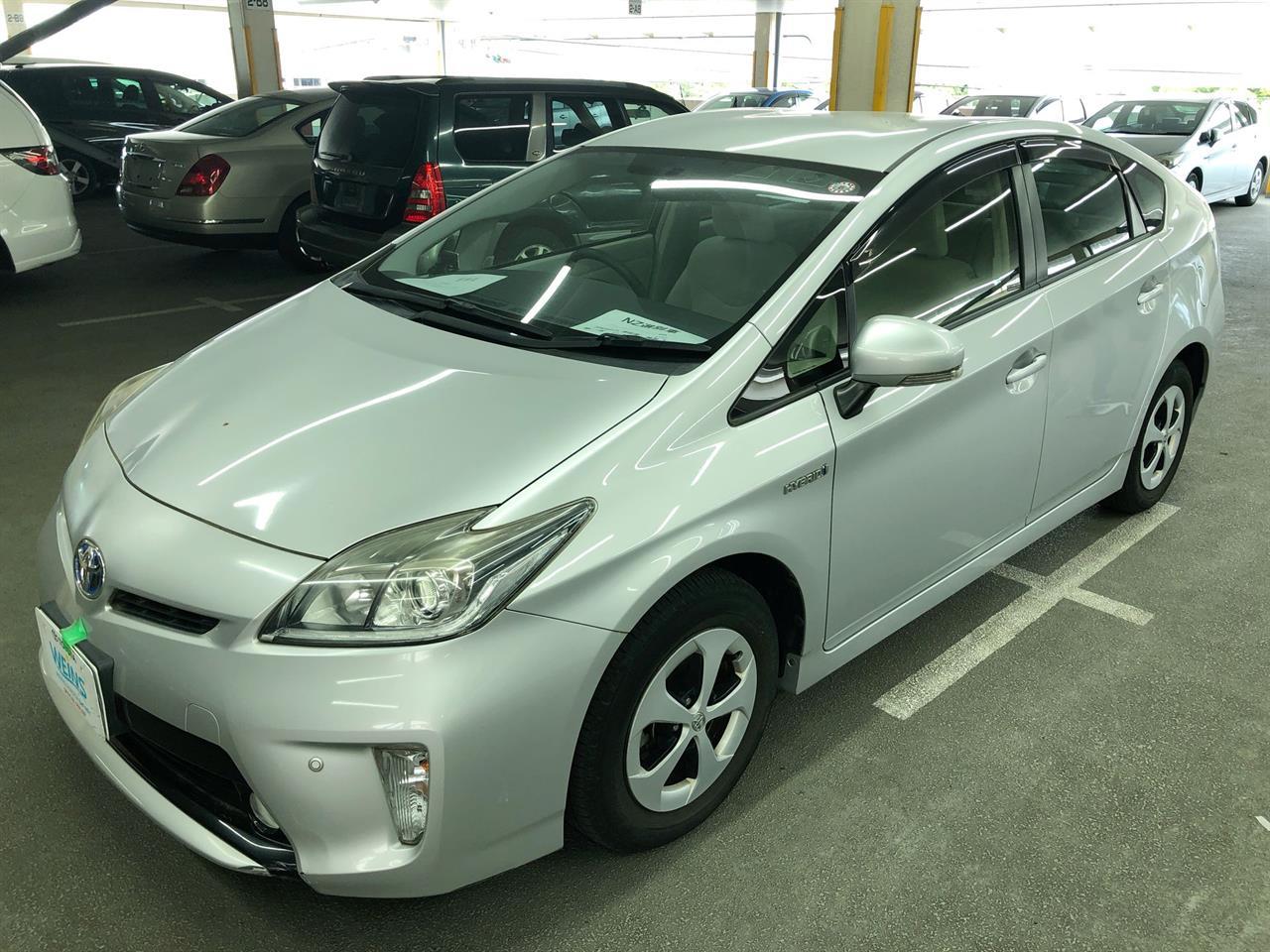 image-0, 2014 Toyota Prius S Hybrid at Christchurch