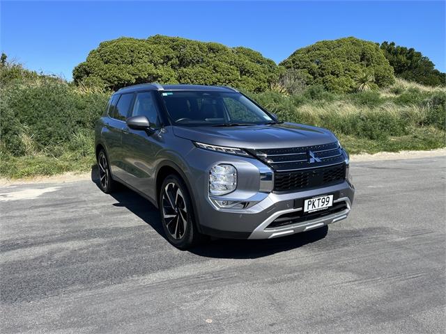 image-0, 2022 Mitsubishi Outlander XLS 2.5P 4WD at Dunedin