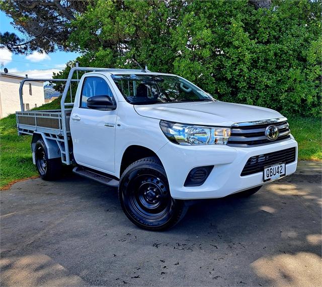 image-0, 2023 Toyota Hilux Located at our Balclutha branch at Dunedin