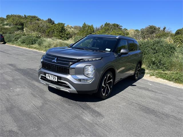 image-2, 2022 Mitsubishi Outlander XLS 2.5P 4WD at Dunedin