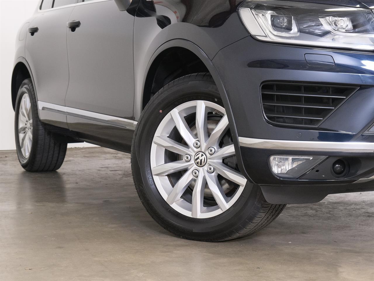 image-8, 2015 Volkswagen Touareg 3.6lt 4WD BlueMotion 'Upgr at Christchurch