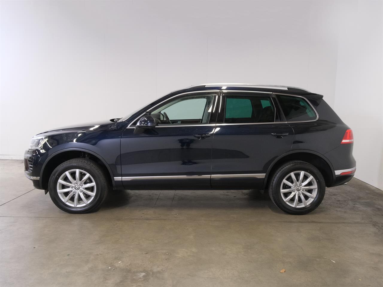 image-4, 2015 Volkswagen Touareg 3.6lt 4WD BlueMotion 'Upgr at Christchurch