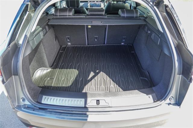 image-18, 2017 LandRover Range Rover Velar SDV6 D300 SE 3.0D at Dunedin