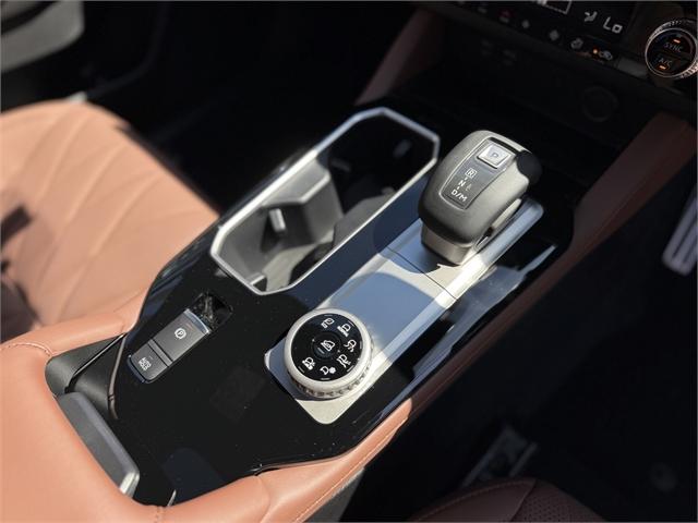 image-12, 2026 Mitsubishi Outlander Exceed 2.5P/4Wd/Cvt at Christchurch