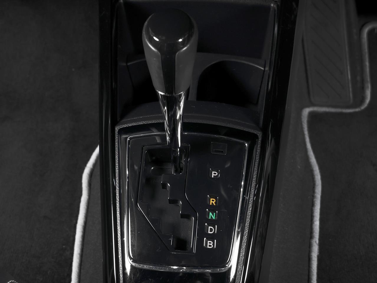 image-12, 2016 Toyota Corolla Fielder Hybrid G 'Aero Tourer' at Christchurch