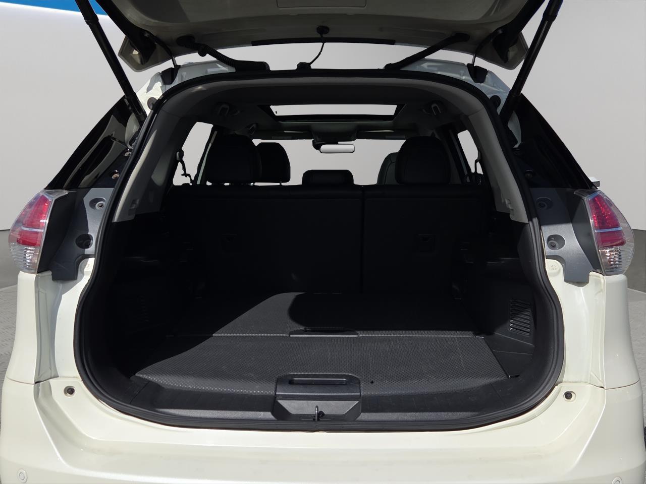 image-8, 2014 Nissan X-TRAIL 20X Emargency brake pkg at Christchurch