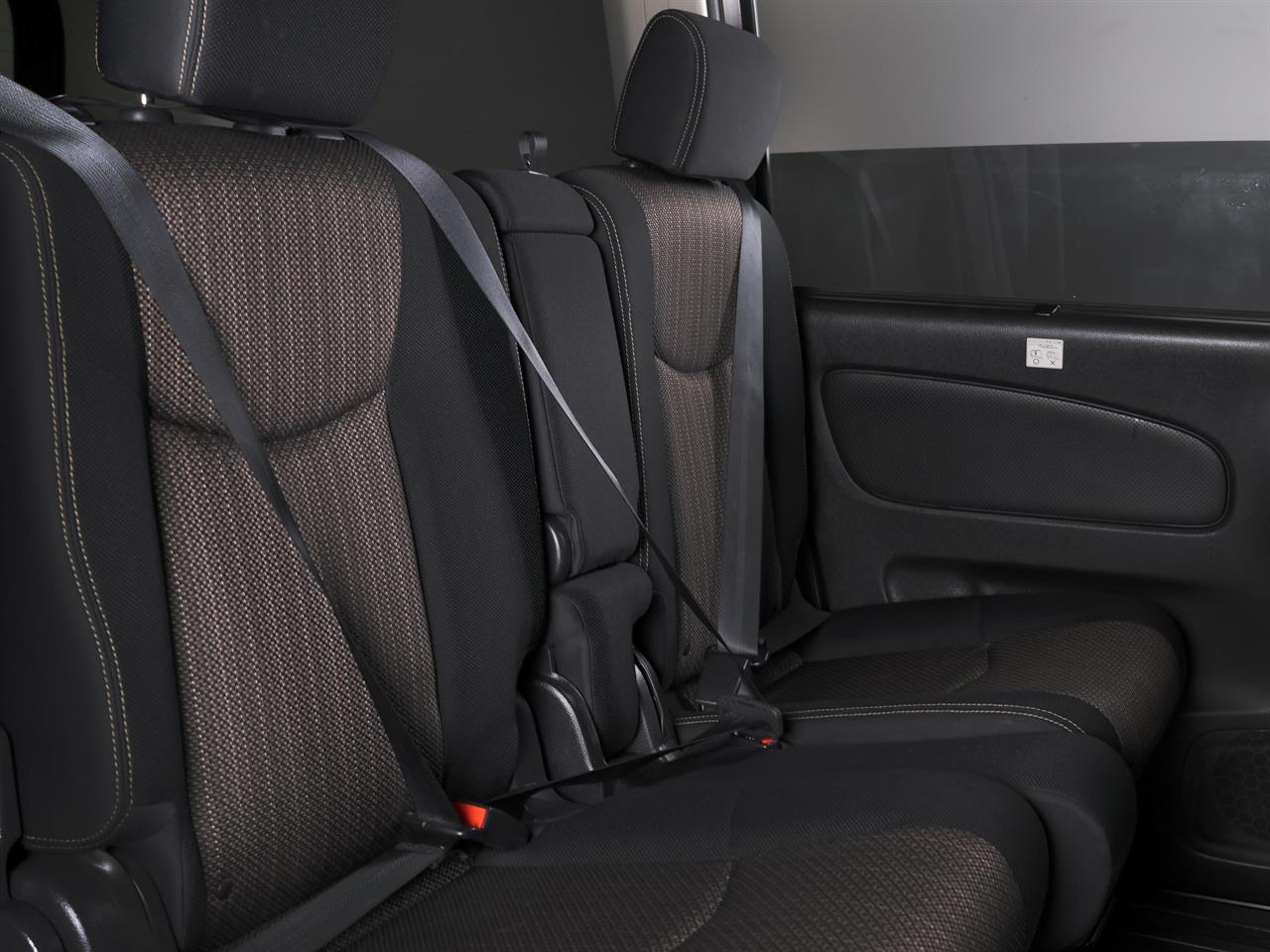 image-17, 2015 Nissan Serena Hybrid Highway Star 'Safety Pac at Christchurch