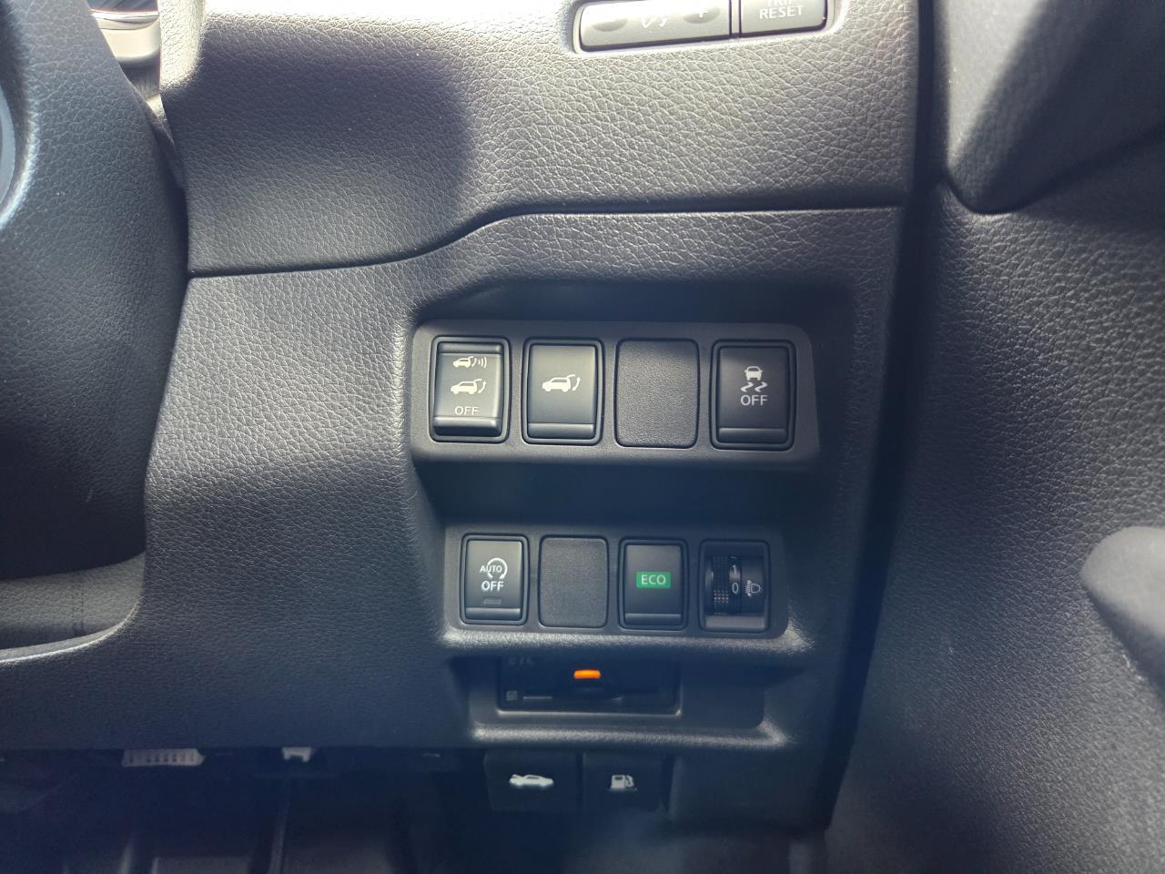 image-13, 2014 Nissan X-TRAIL 20X Emargency brake pkg at Christchurch