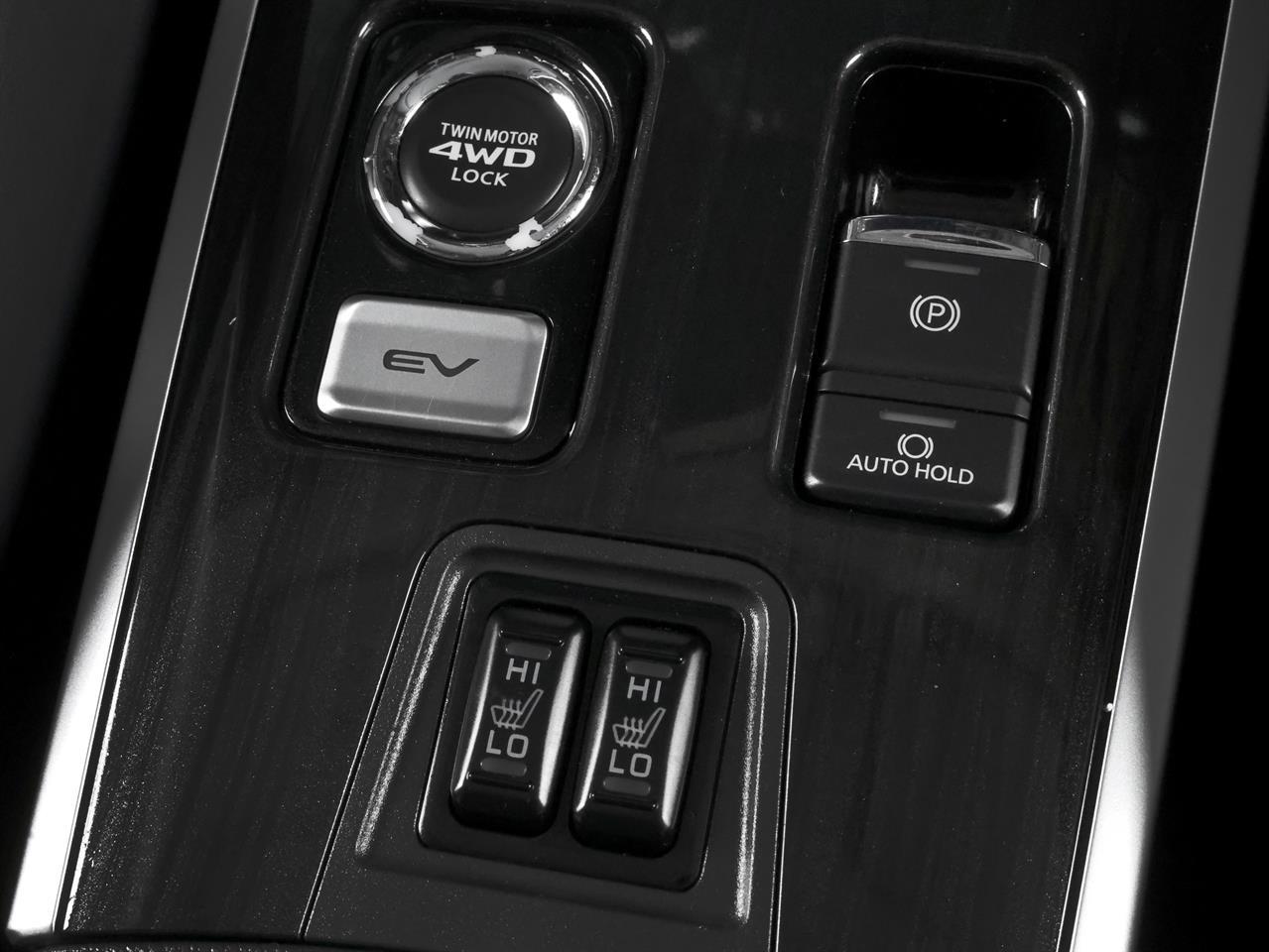 image-13, 2017 Mitsubishi Outlander PHEV G 4WD 'Facelift' at Christchurch