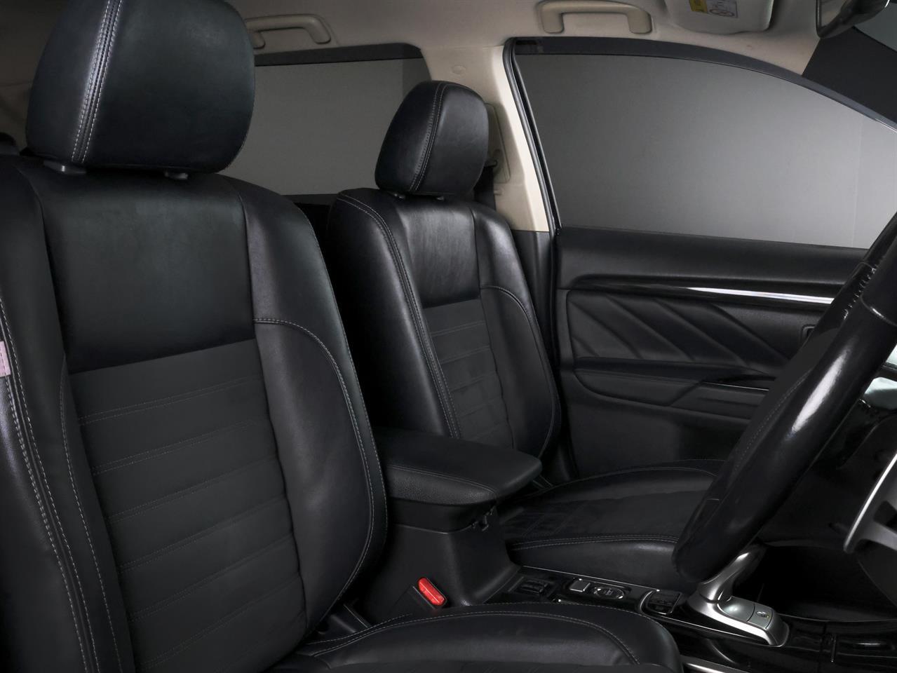 image-17, 2017 Mitsubishi Outlander PHEV G 4WD 'Facelift' at Christchurch