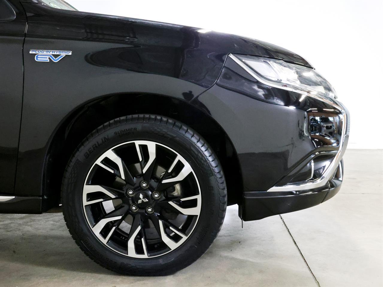 image-8, 2017 Mitsubishi Outlander PHEV G 4WD 'Facelift' at Christchurch